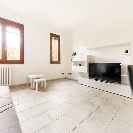 Appartamento Unico A Bologna Con 3 Camere E Parcheggio Gratuito Exterior photo